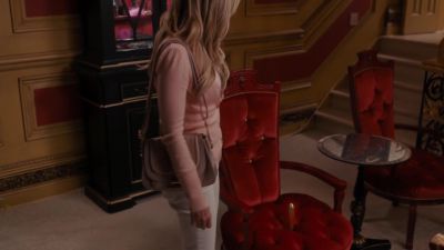 Have a seat. - Scary Movie V