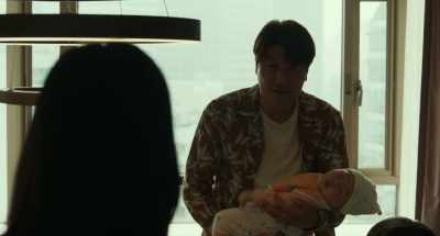 Have a seat. Would you
like coffee? Ice coffee? - Broker