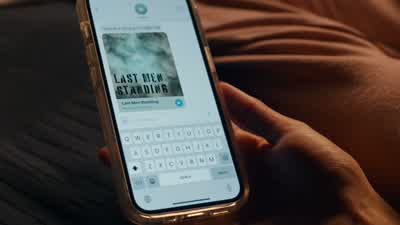 Have all your friends been texting? - Ginny & Georgia