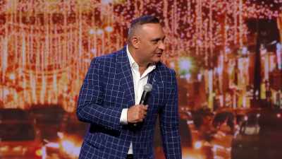 Have you ever had a
woman go, so would - Russell Peters: Deported