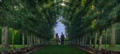 - Have you ever been?
- No, not often. - The Royal Treatment
