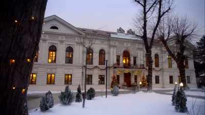- Have you ever Googled
Lukas Hofbauer's address? - Christmas in Vienna