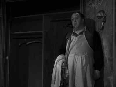 - Have you ever seen him?
- Never, neither has the night watchman. - Diabolique