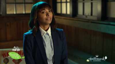 Have you fallen in
love with the city - Fashionably Yours