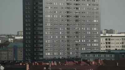 Have they found Lasse' apartment?
-It is being investigated. - The Bridge