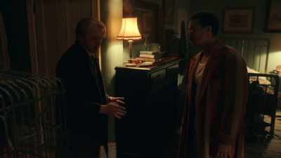 - Have you gone mad?
- If you used it, you'd understand. - Guillermo del Toro's Cabinet of Curiosities
