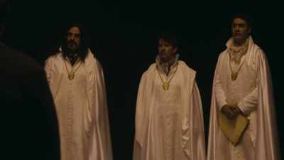 -Have you got a point to make?
-Listen to me. - What We Do in the Shadows