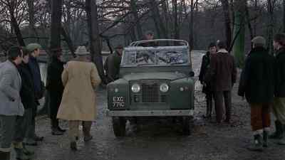- Have you got everything?
- I think so. - Island of Terror