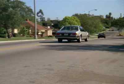 Have to make sure nobody's home. - Moonlighting