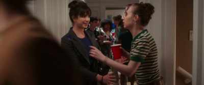 - Have you seen Graham Lansing?
- No. - Prom Pact