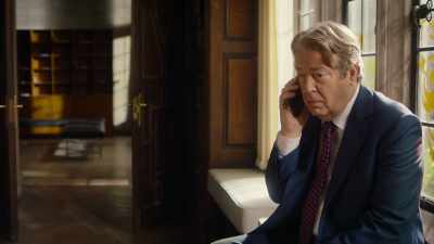 Have you seen it? Jesus, Antoine,
it's worth squillions. - Murder in Provence