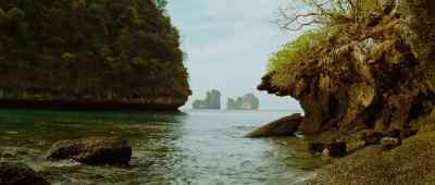 - Have you seen Morgan?
- Yes, I did. She helped me ashore. - Cutthroat Island