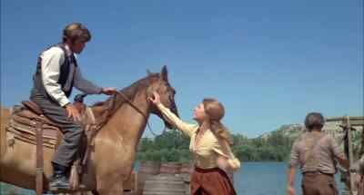 - Have you seen Roland?
- No, ma'am. - Barquero