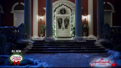 ("Have Yourself a Merry Little
Christmas") - Christmas at Graceland: Home for the Holidays
