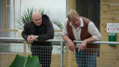 Having a swim somewhere. - Britain's Tiger Kings - On the Trail with Ross Kemp