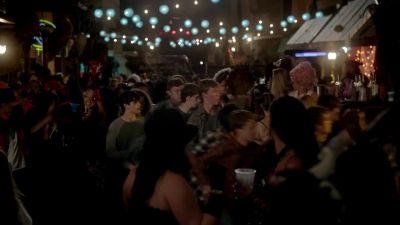 Hayley: Ollie, this way. - The Originals