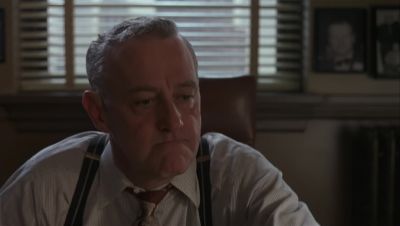He has a face only a mother could love on payday - The Hudsucker Proxy