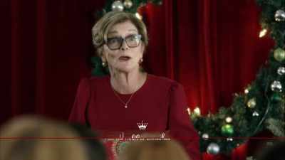He has a very interesting
approach to writing, - The Mistletoe Inn