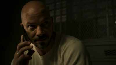 - He is a weakness.
- [cell phone buzzing] - Power Book II: Ghost