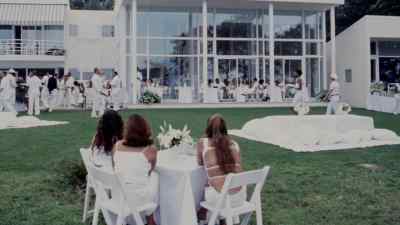 He has a white mansion,
all-white glass from the back. - Diddy: The Making of a Bad Boy