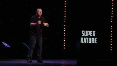 He was about 75,
little shirt and tie, tweed jacket. - Ricky Gervais: SuperNature