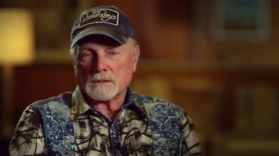 He actually
showed Brian the chords
and so on, like that. - The Beach Boys: Making Pet Sounds