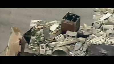 He actually thought ahead enough
that there would be debris - Tread