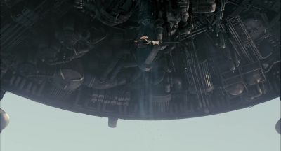 He almost got me. - District 9