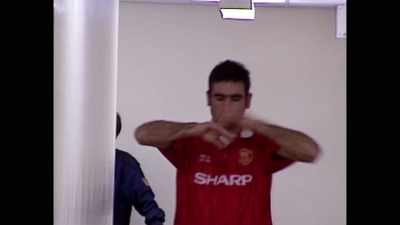 He almost had
a hip-hugging hologram
around him when he was playing, - Fever Pitch: The Rise of the Premier League