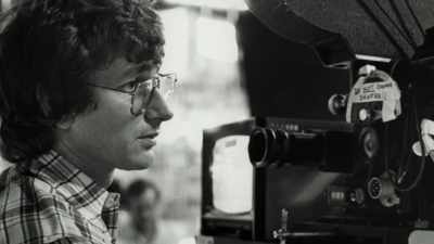 He had bankers and Hollywood
breathing down his neck - Spielberg