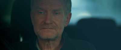He calls for a guard
and comes to the emergency room. - Boundless
