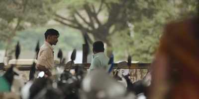 He came from there,
grabbed the baby, and ran that way. - Crime Stories: India Detectives
