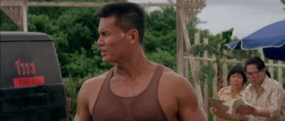 He ca'nt talk right - Dragon: The Bruce Lee Story