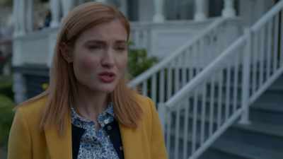 He chased you onto the balcony, - Aurora Teagarden Mysteries: Something New