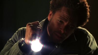 He check in alone? - CSI: Crime Scene Investigation