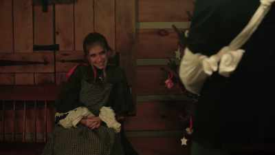 He was chubby and plump,
a right jolly old elf, - Civil Christmas