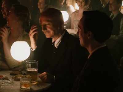 He claims to be a poet,
rather than a comedian. - Fabian: Going to the Dogs