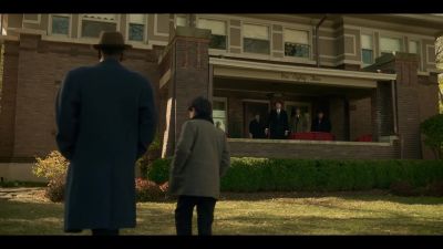 He comes in, you cop a squat. - Fargo