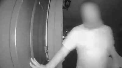 He comes running back and takes
the woman's second daughter - Neighborhood Wars