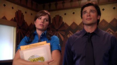 He confessed. The jeweler. - Smallville