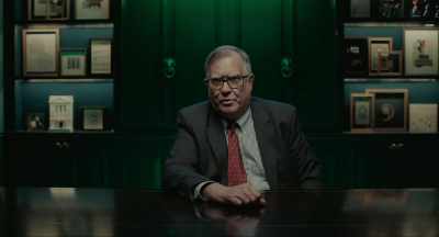 He confided in them that
the share transactions that - Murder of God's Banker