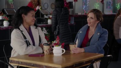 He could be one of those
people who just lets things - Christmas Wreaths and Ribbons