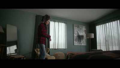 -He could just move in with us.
-I didn't say that, did I? - Close to Me