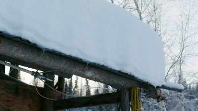 He could most definitely
slip and hurt himself, - Life Below Zero: First Alaskans