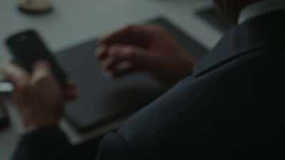 He could not understand
how in an organization - Drug Lords: The Next Generation