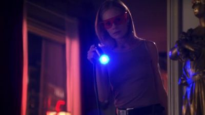 He was dead when I got there,
I swear it. - CSI: Crime Scene Investigation