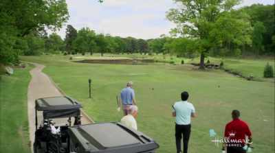 - He didn't make the PGA Tour, - Wedding at Graceland