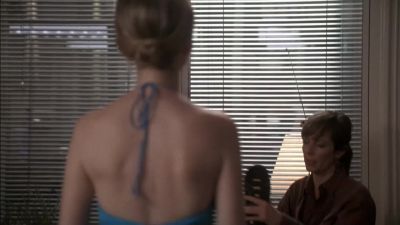 He didn't press hold. - The West Wing