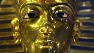He died around age 19 - Tutankhamun: Secrets of the Tomb