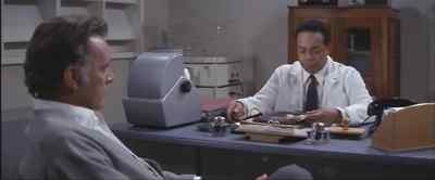 He died very quickly. - The Comedians